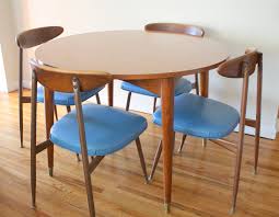 mid century modern round kitchen table