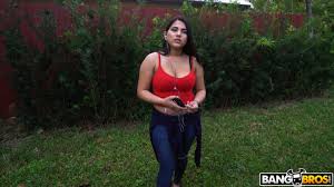 Julz Gotti - Bangbus - Pichunter