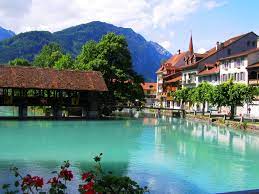 Interlaken is located at the foot of one of switzerland's famous scenic areas, the jungfrau. Berner Oberlander Weg Brienz Interlaken Variante A Pilgerweg Outdooractive Com