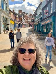 I'm LOVEing this game so far!! Go Irish!!