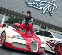 He turned 18 on jan. Lil Uzi Gifts Himself A 618m Bugatti Grand Sport Once Owned By Floyd Mayweather Autojosh