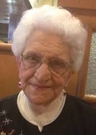 Lisa Rettig's Instagram, Twitter & Facebook