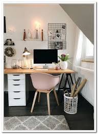 24 Most Simple Bedrooms Update And Styling With Cheap Furniture Bedrooms Simple Bedrooms Furniture Belvirade Office Desk Decor Cute Desk Decor Desk Decor