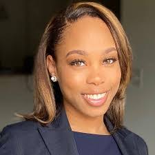 Lacey Olsen's Instagram, Twitter & Facebook