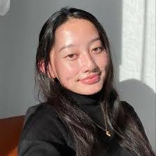 Amber Moua's Instagram, Twitter & Facebook