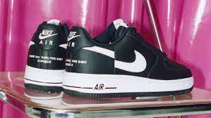 Nike air force 1 low x supreme x comme des garcons shoes. Supreme X Comme Des Garcons X Nike Air Force 1 Fall Winter 2018 Sole Collector