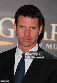 818 Lloyd Owen Photos & High Res Pictures