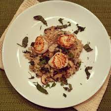Olive oil in a skillet over medium heat. Hell S Kitchen Mushroom Truffle Oil Risotto With Pan Seared Scallops The Front Porch Gourmet
