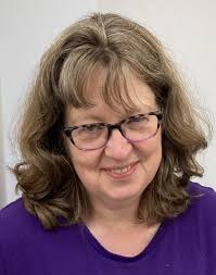 Heidi Mann's Instagram, Twitter & Facebook