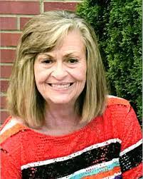 Lara Griffith's Instagram, Twitter & Facebook