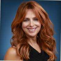 Lori Highfield's Instagram, Twitter & Facebook