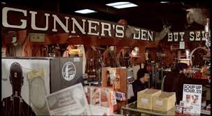 Crossroads mall the crossroads mall is a fictional shopping center featured in the 2004 remake of dawn of the dead directed by zack snyder. Dawn Of The Dead 1978 Caitlin Duffy