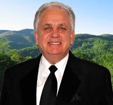 Eddie Dietz's Instagram, Twitter & Facebook