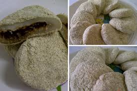 Resepi kuih bom bijan 2 cawan tepung pulut 1/2 cawan tepung gandum 2 sudu makan gula inti kacang merah bijan putih. Resepi Kuih Tepung Gomak Chiara Just A Writer
