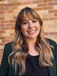 Andrea Puentes's Instagram, Twitter & Facebook