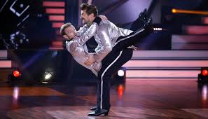 Wer 'let's dance' gewinnen soll, entscheiden nicht nur die juroren, sondern auch die zuschauer. Let S Dance Nicolas Puschmann Und Vadim Garbuzov Im Finale Queer De