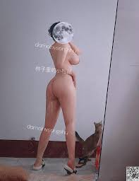 林子里的小松鼠– 青年美圖