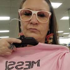 Ashley Alejandro (@ashleyjandro)