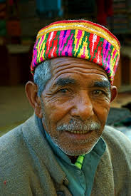 Pune, Maharashtra, Índia, Junho De 2017, Mulher Vestida Tradicionalmente  Sorri Para a Câmara Foto Editorial