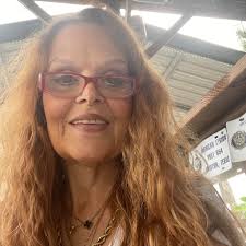 FOLLOW @kalejunkie 🍪🍫VIRAL 5-INGREDIENT COOKIE DOUGH BARK! I am so late  to this one but the sweet tooth was raging this week and I remembered this  trend existed-it was so good! I