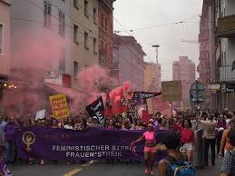 Her mit dem schönen leben! 8 Marz Auch In Diesem Jahr Kommt Es International Zu Massenbewegungen Und Frauenstreiks