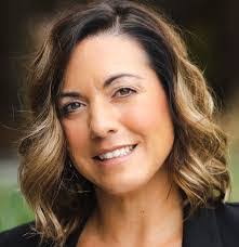 Serena Harrell's Instagram, Twitter & Facebook