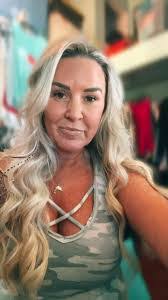 Jessica Lotts's Instagram, Twitter & Facebook