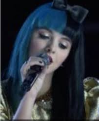 Kylie Pearson (@kylierae_kp)