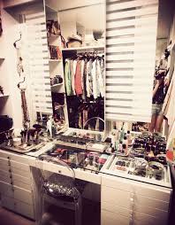 As cosmetologists will tell you, there is an art to applying makeup perfectly, and just as great artists need space for their work, you deserve special space for you! 51 Makeup Vanity Table Ideas Ultimate Home Ideas