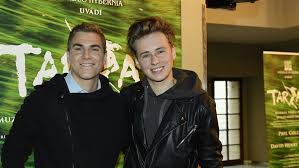 Изучайте релизы vojtěch drahokoupil на discogs. Vojtech Drahokoupil Tarzan Je Nejnarocnejsi Muzikal Jaky Jsem Zkousel Idnes Cz