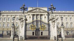 Vintage guards at buckingham palace travel print. Palac Buckingham Londyn Zdobadz Bilety Getyourguide Com