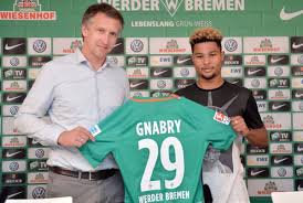 Wählen sie die kategorie aus, in der sie suchen möchten. Serge Gnabry Arsenal Pair Mesut Ozil And Per Mertesacker Convinced Me To Move To Werder Bremen London Evening Standard Evening Standard