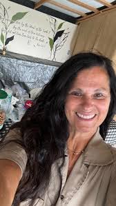 @teresav0416 gathers in this pool house with a group of ladies called “The  Dragonflies” to study the Word of the Lord. So it’s more than appropriate  to incorporate scripture and dragonflies in this ...