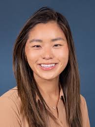 Sydney Knoll's Instagram, Twitter & Facebook