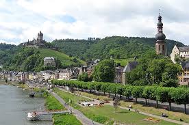 Free online jigsaw puzzle game Cochem Castle The German Way More