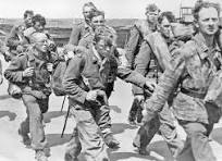 A Fascinating Look at World War-Era Military Uniforms ...
