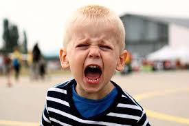 Roseata, febra, dureri in zona gatului sau a urechilor, amigdale umflate, disconfort sau senzatie de iritare la inghitire. Copilul Meu Are AmigdalitÄƒ Ce E De FÄƒcut Clinica Medicum