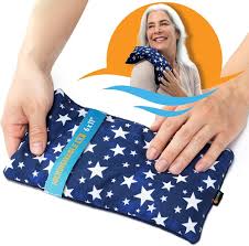 Amazon.com: SunnyBay Small Microwave Heating Pad, Microwavable Versatile  Cold/Heated Neck and Shoulder Wrap for Back Pain and More, Moist Heat  Cotton-Fleece Pad with Flax Seed Filling, 6x11 in, Blue Stars : Health