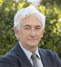 La exposición 'Una planta de otro mundo' propone al visitante un viaje a  través del cacao del Ecuador