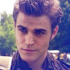 Elena Wright (@ElenaHatesYOU05)