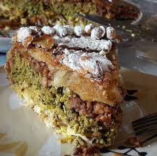Pastilla Au Poulet Et Amandes Toute La Cuisine Que J Aime Recettes De Cuisine Pastilla Poulet Cuisine Marocaine