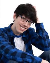 can't go wrong with a few scoops of mint choc-chip ice cream at 10:30pm🍦