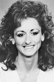 Shirley Caron's Instagram, Twitter & Facebook