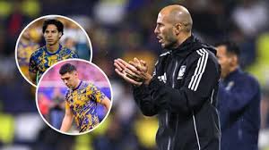 Pizarro revela que Diego Lainez y Jesús Angulo mantienen ilusión por jugar el Mundial: ‘Han hecho méritos’