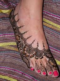 Pin By The Lady Ella Hps On Amazing Body Art Not Tattoos Arabic Henna Designs Foot Henna Henna Designs