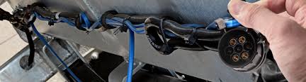 I am looking for any information on how to wire strobe lights on the rear of our lowboy trailer. Semi Truck Trailer Wiring Harness Parts Adapters Plugs Truckid Com