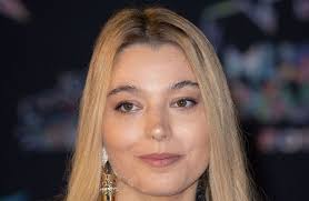 Santa se confie sur ses parents décédés : « J'ai eu le luxe d'être aimée et  comprise »