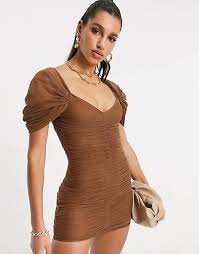 In ogni caso con i maxi dress in nuance rosa cipria non potrete sbagliare! Saldi Vestiti Da Sera Abbigliamento Donna Asos