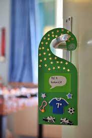 Auf den jeweiligen link klicken, warten bis die seite geöffnet ist und die seite ausdrucken. Warnsignal Turschild Zimmer Betreten Auf Eigene Gefahr Familienblog Die Angelones Turschild Basteln Turschild Kinderzimmer Ideen Zum Selbermachen Fur Kinder