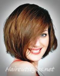 Side swept hairstyle for fat round faces. Bob Haircuts For Round Faces 2018 Folade